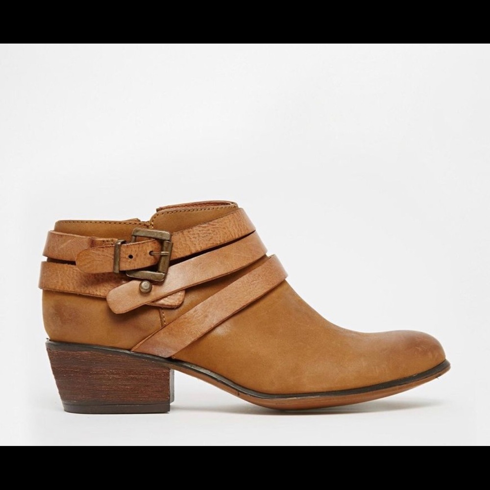 Steve Madden Cognac Regent Bootie